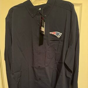 New England Patriots Men’s Antigua Navy Woven Long Sleeve Button Down Shirt 2XL